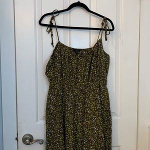 Great condition. Beautiful dress.